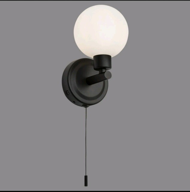 Knightsbridge Ba01s1xx Ip44 Bathroom Wall Mounted Glass Globe G9 Light