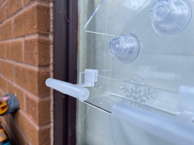 Extra Strong Suction Cups Window Bird Feeder With Drainage Holes.