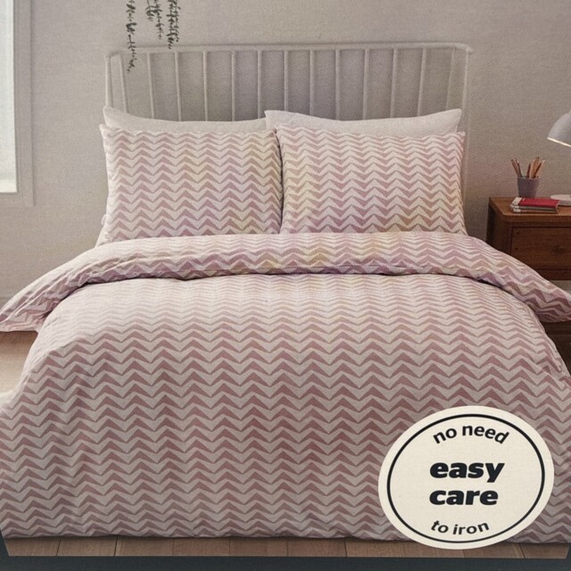Silentnight Supersoft Chevron Pink Polyester Single Duvet Set. Non