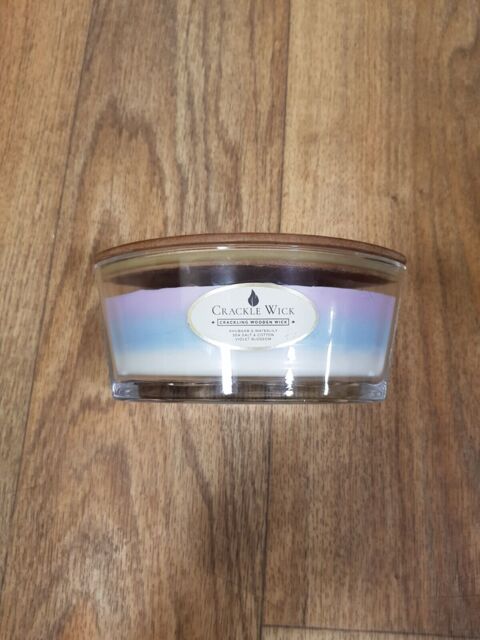 Crackle Wick Rhubarb & Waterlilly Sea Salt & Cotton Violet Blossom