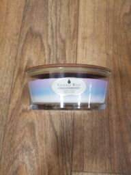 Crackle Wick Rhubarb & Waterlilly Sea Salt & Cotton Violet Blossom