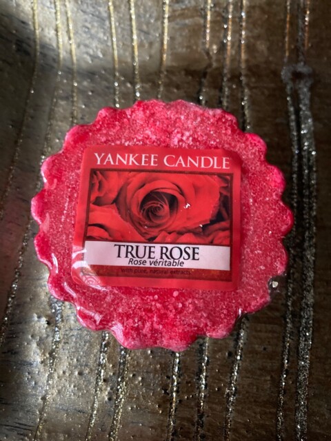 "Rare Retired Yankee Candle ""true Rose"" Wax Melt Tart - New/sealed"