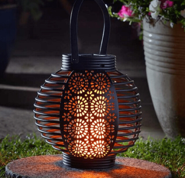 Smart Solar Ferrara Flaming Lantern - Cool Flame Natural Flickering