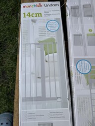 Lindam By Munchkin 14 Cm Pressure Fit Universal Gate Extension, White