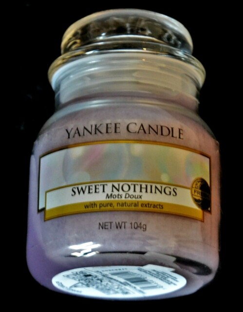 Yankee Candle Sweet Nothingings, 104g Rare