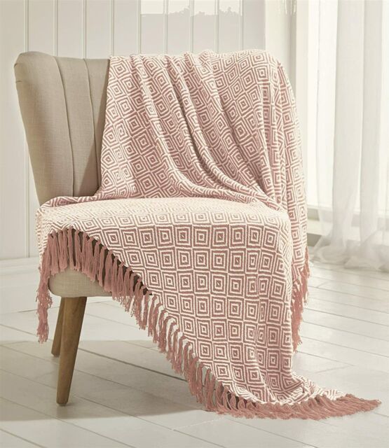 Diamond Design 100% Cotton Large Throw Fringed Blush Pink & White
