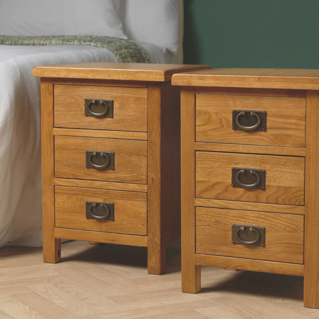 Matching Pair Of Baysdale Rustic Oak Bedside Tables / Side Cabinet /