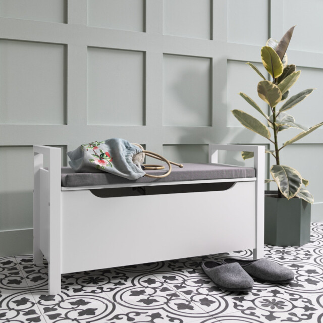 Noa And Nani Olsen Storage Bench With Cushion - White
