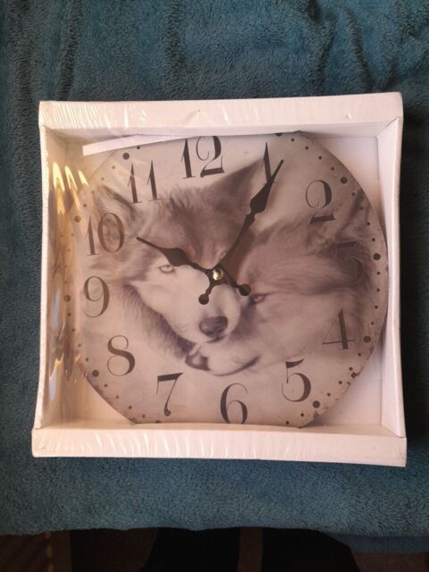 Wolf Lovers Wall Clock