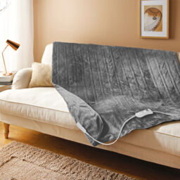 Bauer Luxury Heated Blankets / Deluxe Soft Touch Throws / King &