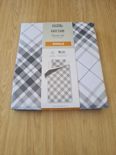 Modern Single Checked Duvet Set In Grey & White Tones By George At