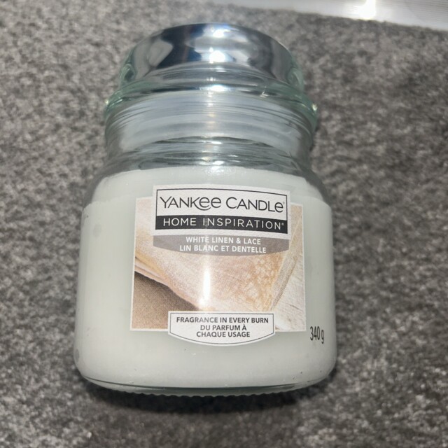 Yankee Candle Home Inspiration White Linen & Lace 340g