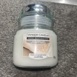 Yankee Candle Home Inspiration White Linen & Lace 340g