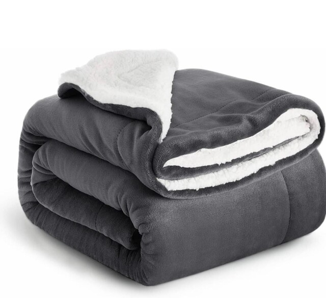 Imperial Rooms Sherpa Fleece Throw Blanket. Fluffy Thick Blankets .