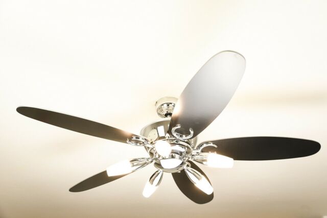 "Ceiling Fan Light With Remote Control Westinghouse Arius 132 Cm / 52"""