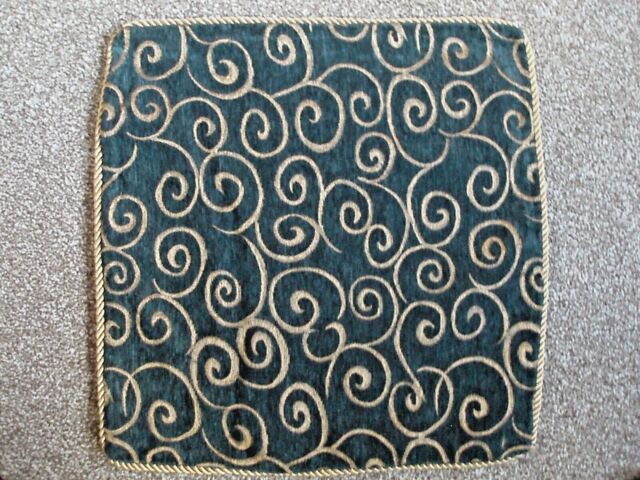 "Green & Gold Embroidery Tapestry Type 18"" X 18"" Cushion Cover By Lace"