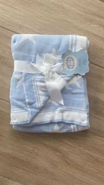 Heirloom Reversible Baby Blanket 76x102cm Color Blue/white. Starts