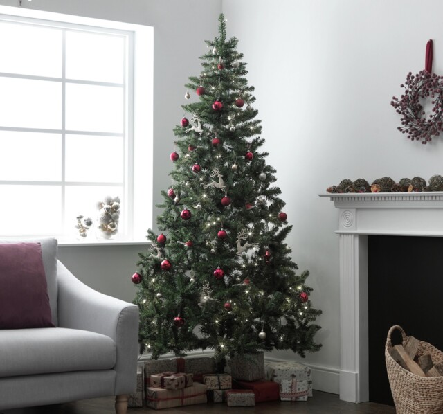Habitat Nordland 7ft Pre-lit Christmas Tree - Green - 213cm