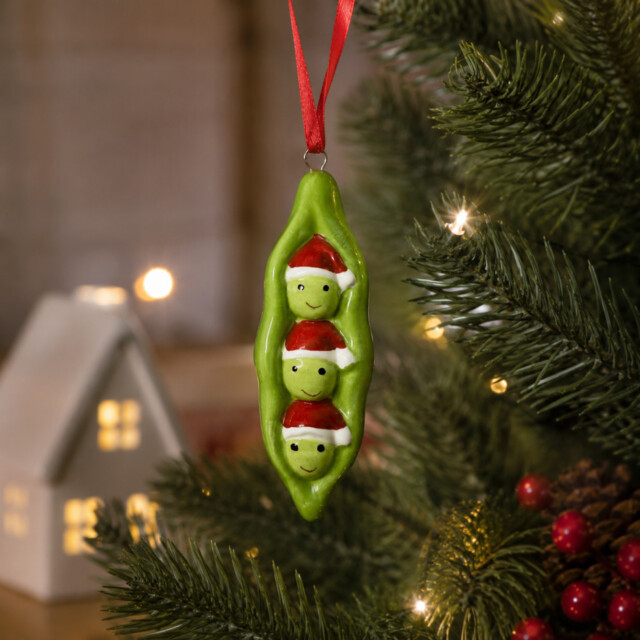 Ceramic Peas In A Pod Christmas Tree Decoration Novelty Food Ornament