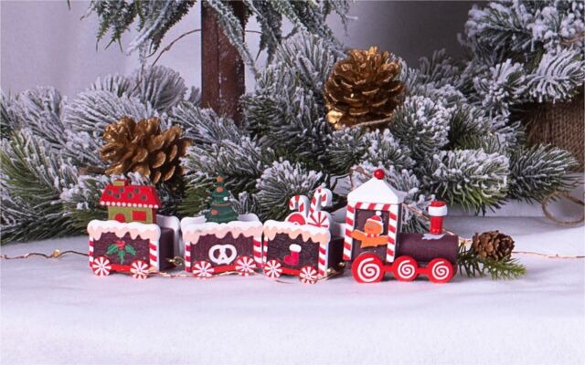 St Helens Home And Garden Wooden Christmas Pudding Train Set