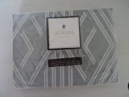 "Dorma ""fitzgerald Silver"" Pillowcase Bnip"
