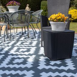 Valiant Outdoor Rug For Patio, Garden & Decking - Geometric Grey -