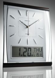 Wall Clock Digital Analogue Silent Day/date/month/year/temperature