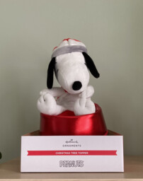 Hallmark Snoopy Christmas Tree Topper