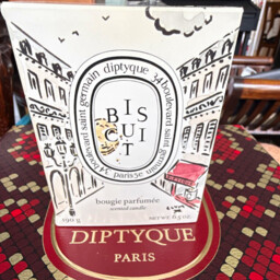 Diptyque Biscuit Scented Candle 190g White Wax Jar Indoor 1 Pack