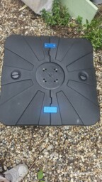 100 Litre Wheeled Parasol Base Sun Umbrella Weight Stand