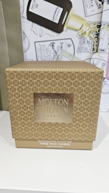 Molton Brown Scented 3 Wick Candle Oudh Accord And Gold Three Wick
