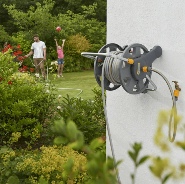 Hozelock Assembled 2 - In - 1 Hose Reel With 25m Hose