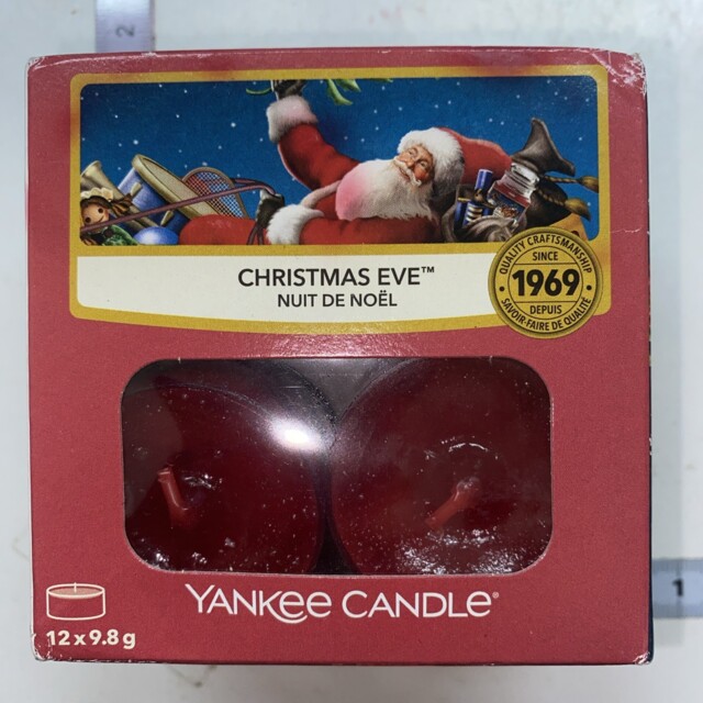Yankee Candle 1199618e Christmas Eve Tea Light Candles - 12 Pieces