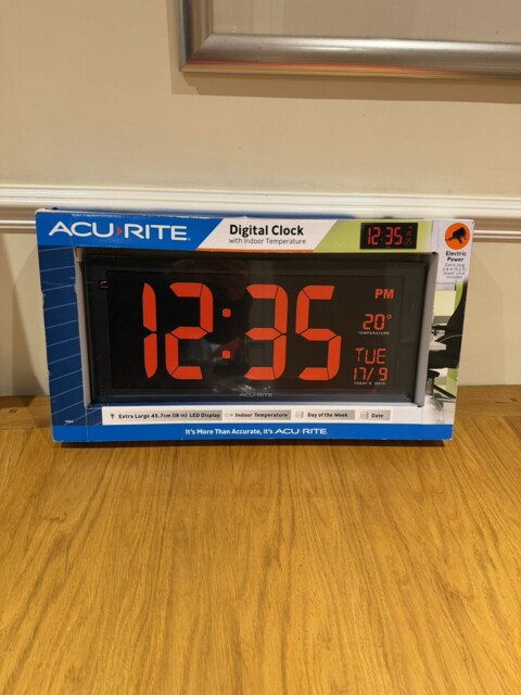 Acurite 18” Led Digital Wall Clock Temp & Date Display 75100 Wall