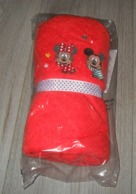 Baby Disney Mickey & Minnie Mouse Christmas Red Hooded Bath Towel -