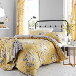 Catherine Lansfield Canterbury Easy Care Quilted Bedspread Bedding