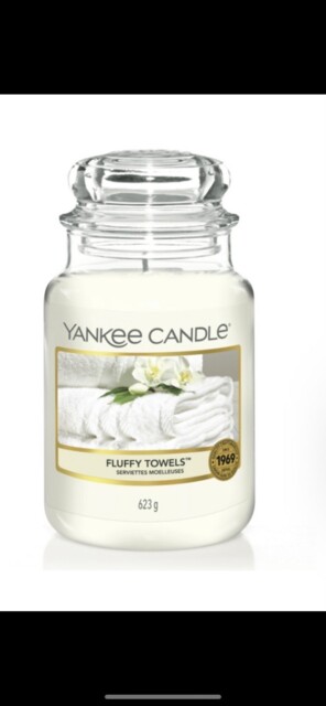 Yankee Candle Large Fluffy Towels Fresh Scented Jar Candle