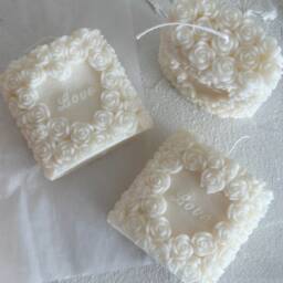 Rose Soy Wax Candle Love Theme, Handmade Home Decor - thumbnail 3