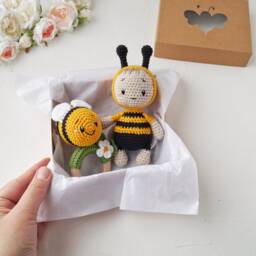 Honey Bee Baby Gift Set With Smal Crochet Toy & Bumblebee On Ring, Summer Shower For Pregnant Sister Or Mom To Be - thumbnail 2