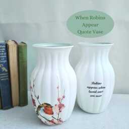 Red Robins Remembrance Glass Vase, Loss Of Loved One Bereavement Gift, Hand Decorated - thumbnail 3