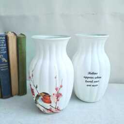 Red Robins Remembrance Glass Vase, Loss Of Loved One Bereavement Gift, Hand Decorated - thumbnail 1