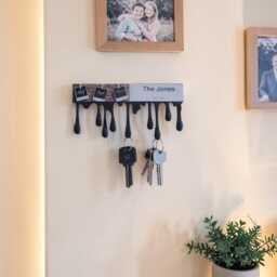 Personalised Key Holder Wall, Custom Family Name Rack With Photos , Dripping Paint Hanger , Entryway Organizer , Housewarming Gift - thumbnail 1
