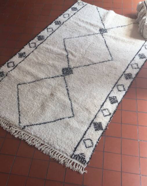 Beni Ourain Rug - Moroccan Handwoven Rug, Pure Wool, Ivory With Black Marks/143 X 228 cm 4.69 7.48 Ft Code 037 - image 1