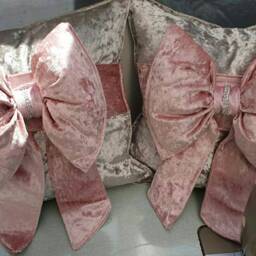 Crushed Velvet Cushion With Bow, Diamante Center, 45cm - thumbnail 2