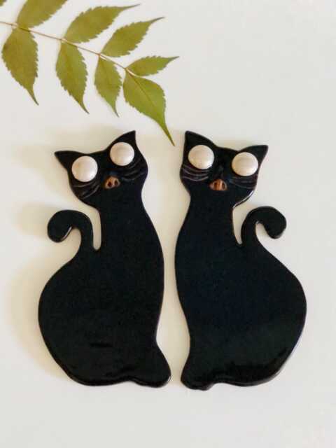 Ceramic Cat Wall Hanging Set, Iridescent Eyes, Halloween Decor - image 1