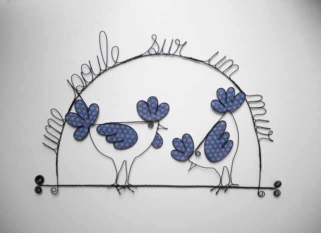 Metal Hen Wall Decoration With Driftwood & Wire, A On Wall, Country Chic Decor, Retro Boho, Nature Wire - image 1