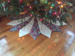 Christmas Tree Skirt, 56 Inch Diameter, Large, Quilted, Victorian, Fruit, Nuts, Berries, Real - thumbnail 1