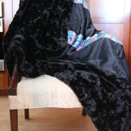Plush Throw - thumbnail 2
