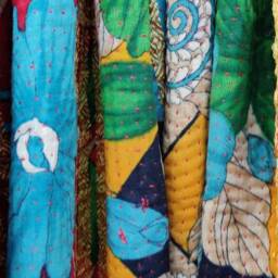 Vintage Floral Kantha Throw Blanket Handstitched Boho Bedcover - thumbnail 3