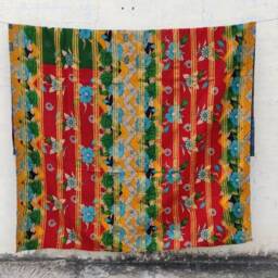 Vintage Floral Kantha Throw Blanket Handstitched Boho Bedcover - thumbnail 2